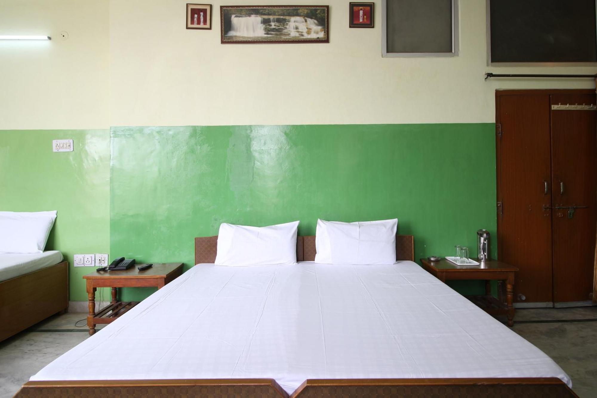 Hotel O Shree Shyam Guest House ジャイプール エクステリア 写真